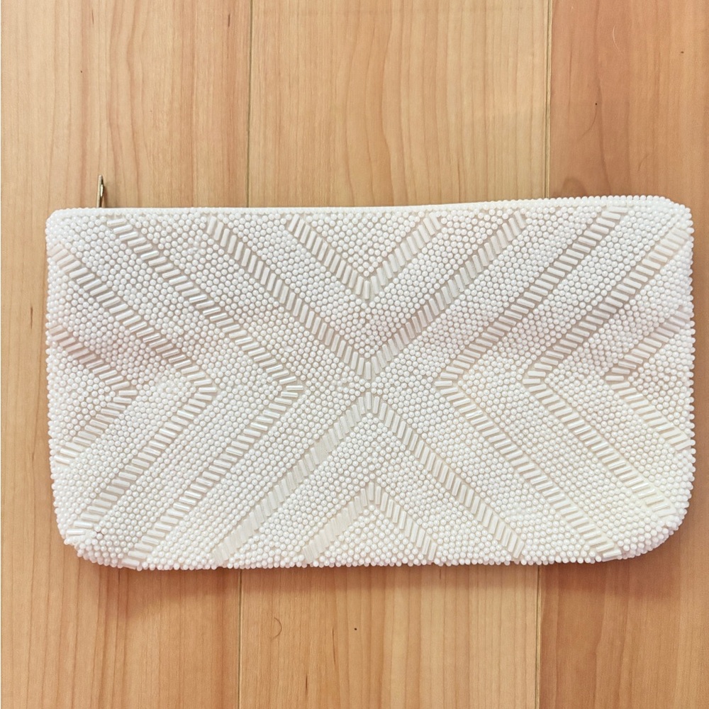 Elegant Cream Beaded Clutch